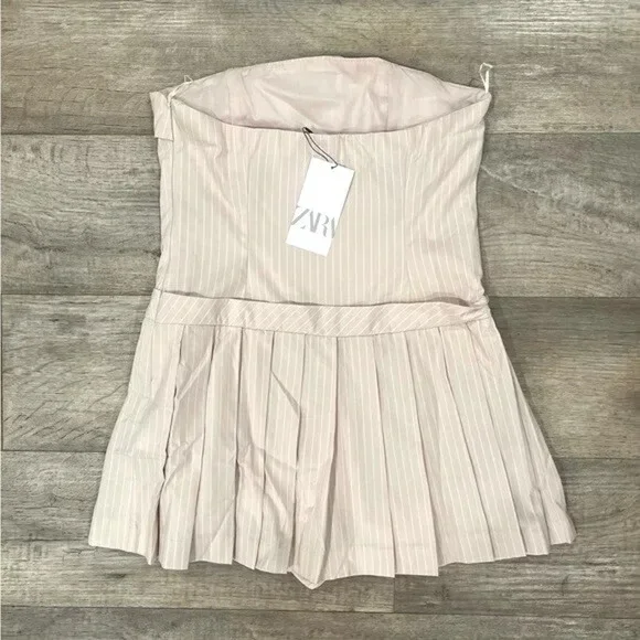 ZARA BLOGGER FAVE!!! Short Pleated Dress NWT - Picture 16 of 16